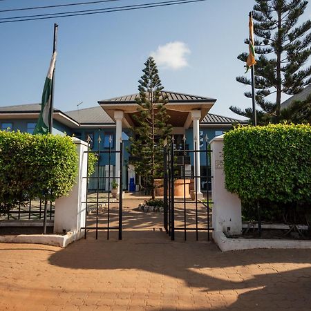 Beauty Hotel Accra Bagian luar foto