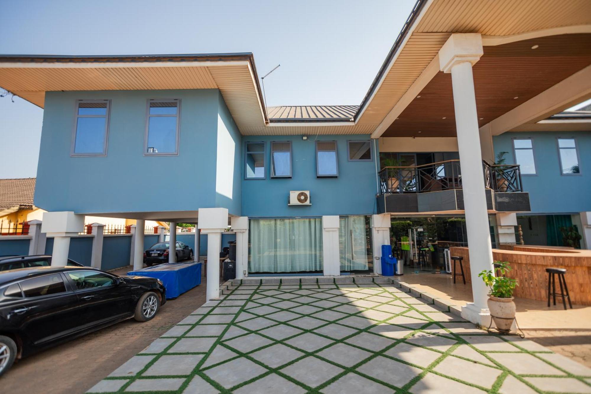 Beauty Hotel Accra Bagian luar foto